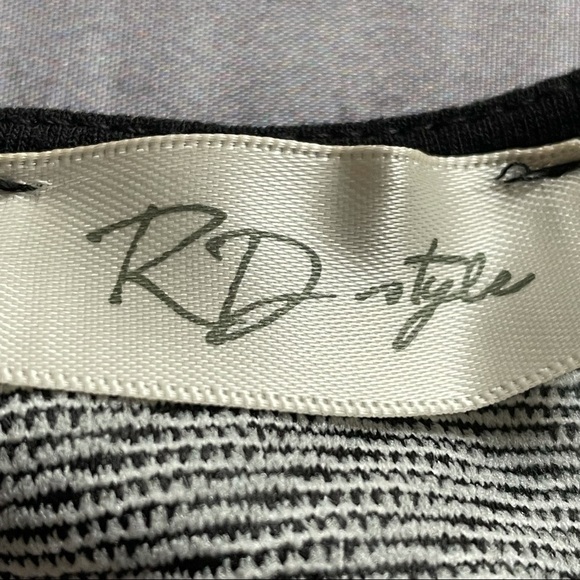 ✅host Pick✅ RD Style Sleeveless Dress, Medium - Picture 4 of 7